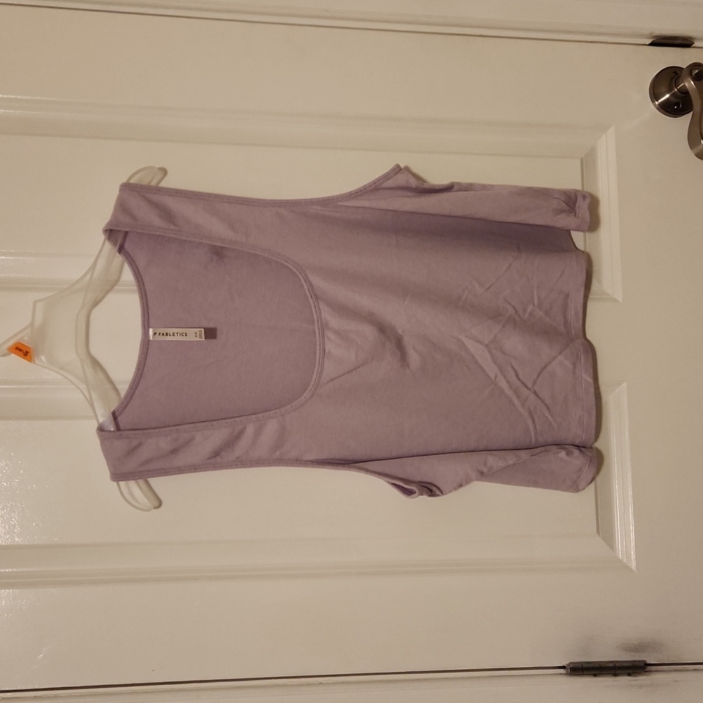 Fabletics 4x cropped lavender top